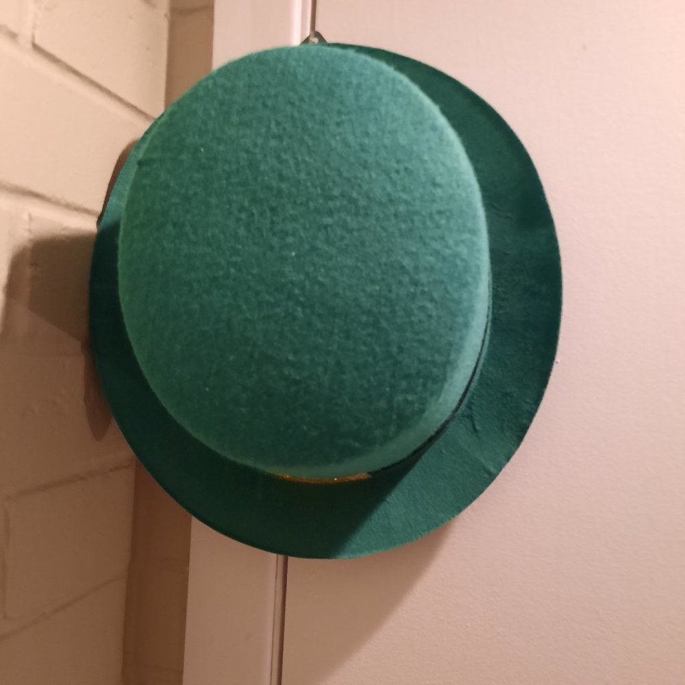 Saint Patrick Hat - Picture 2 of 2